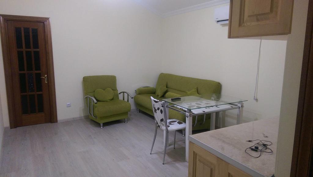 Apartments Komakhidze 68 バトゥーミ エクステリア 写真