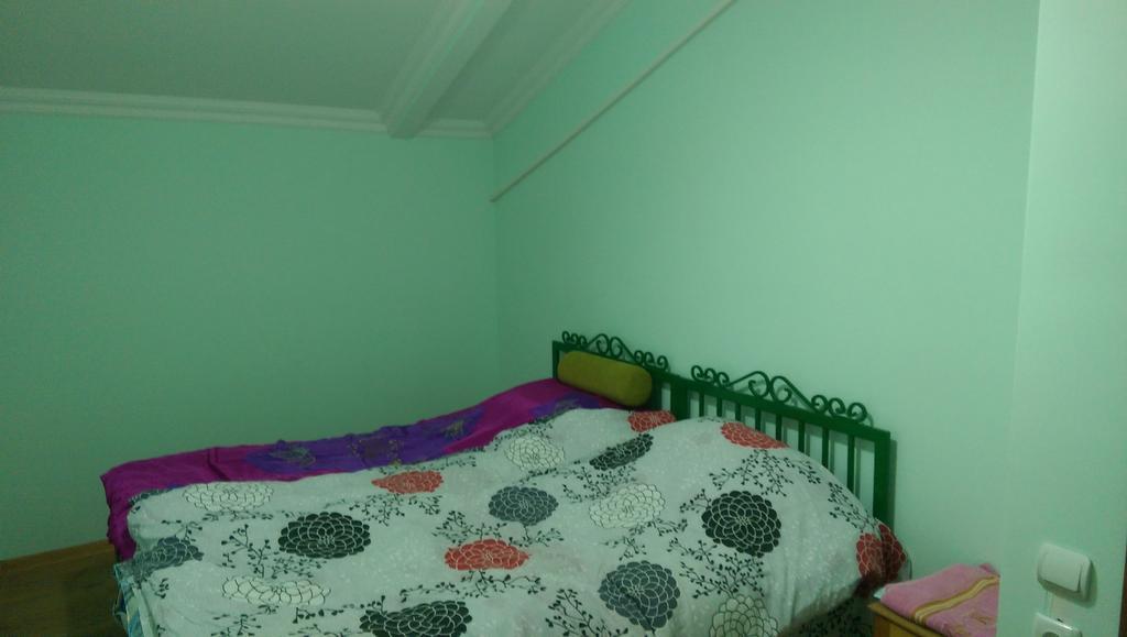 Apartments Komakhidze 68 バトゥーミ エクステリア 写真