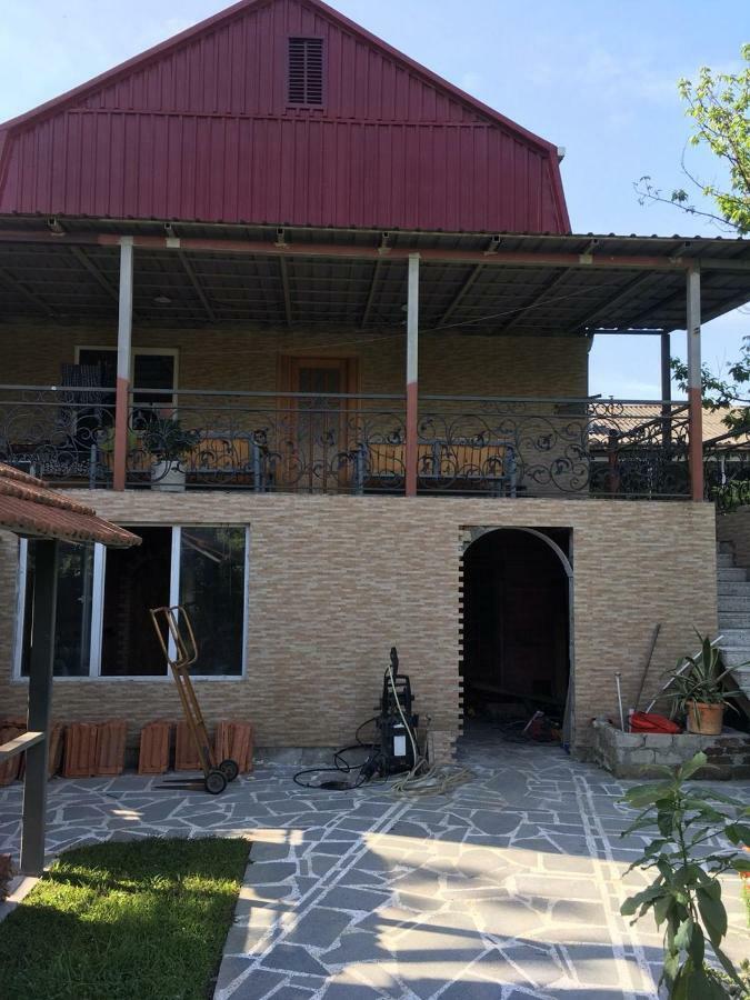 Apartments Komakhidze 68 バトゥーミ エクステリア 写真